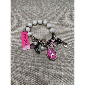 NWT Betsey Johnson Paris Is Always A Good Idea Fabulous Paris Charm Bracelet